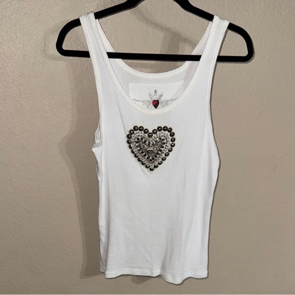 Twisted Heart White Tank Top with Heart Embellishment size L NWOT